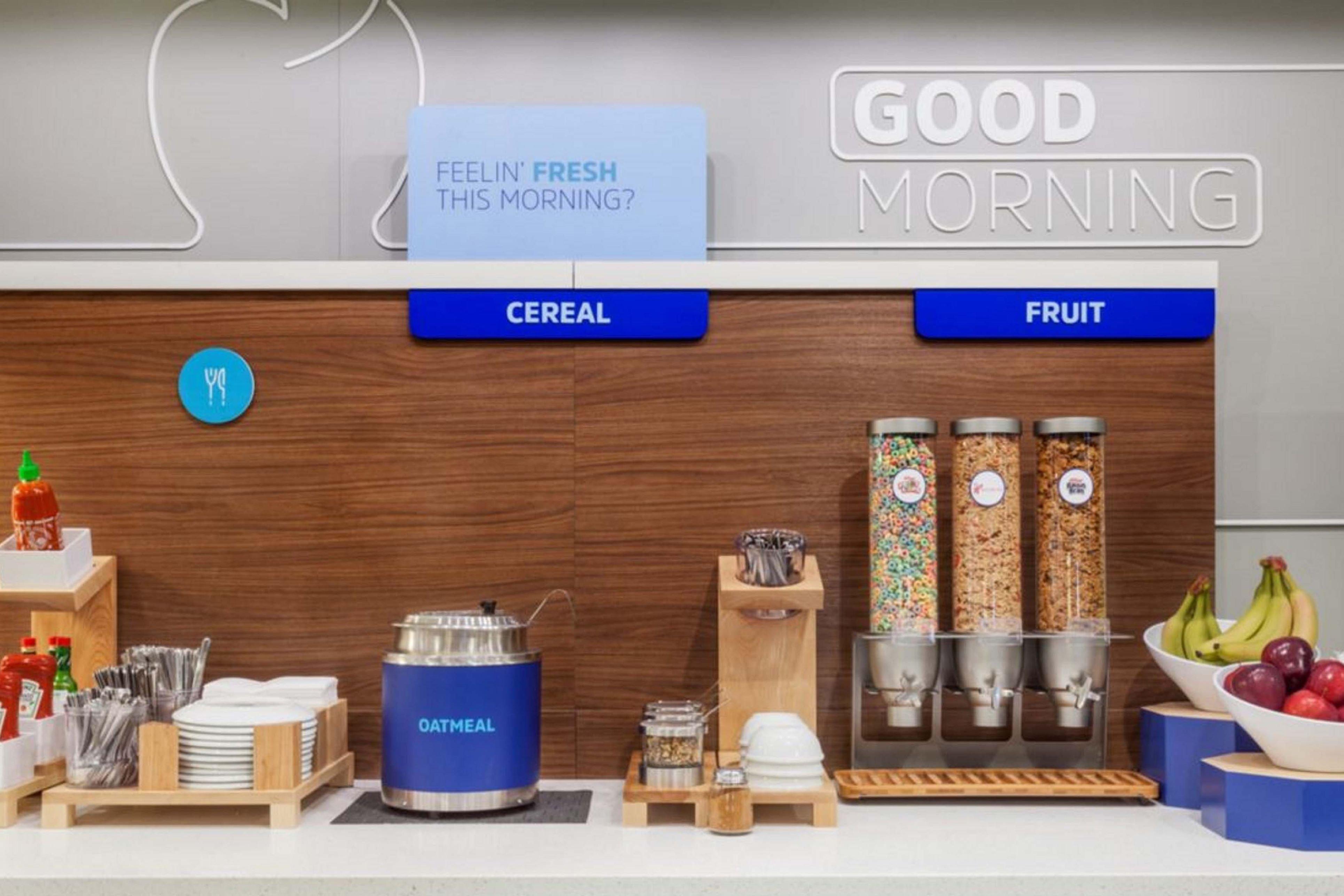 Holiday Inn Express Hotel & Suites Glasgow By Ihg Buitenkant foto