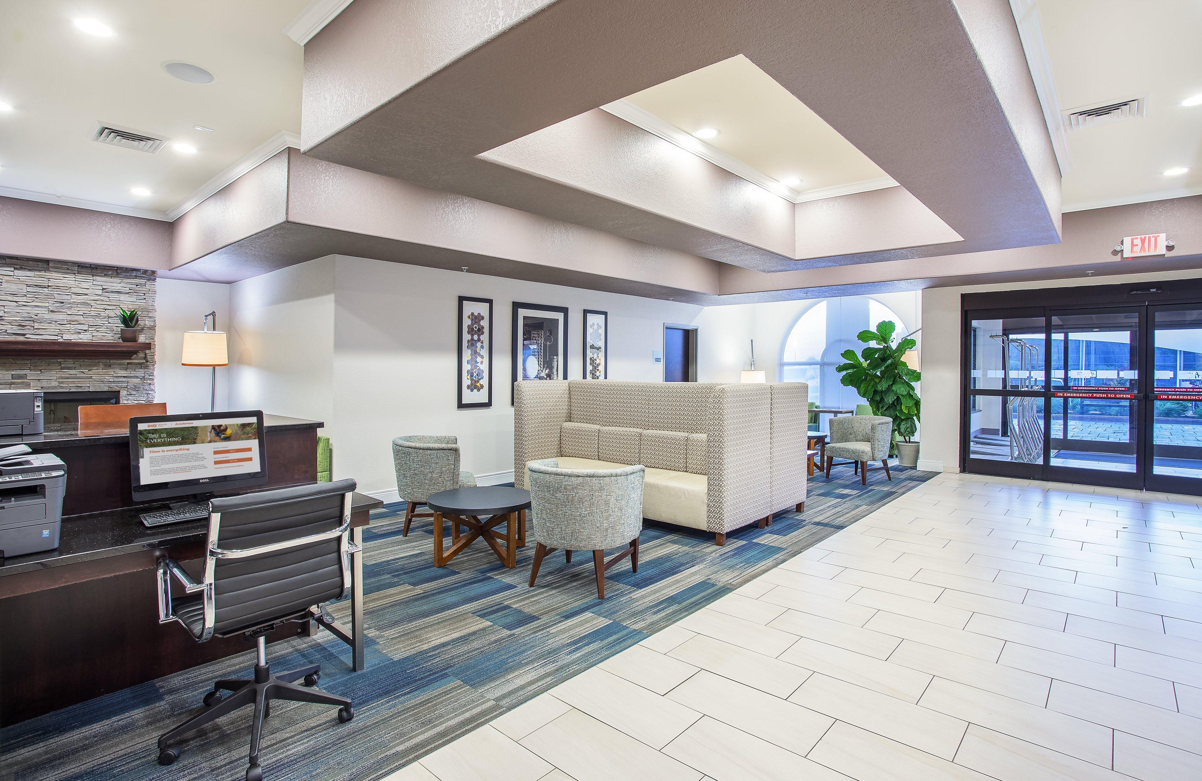 Holiday Inn Express Hotel & Suites Glasgow By Ihg Buitenkant foto