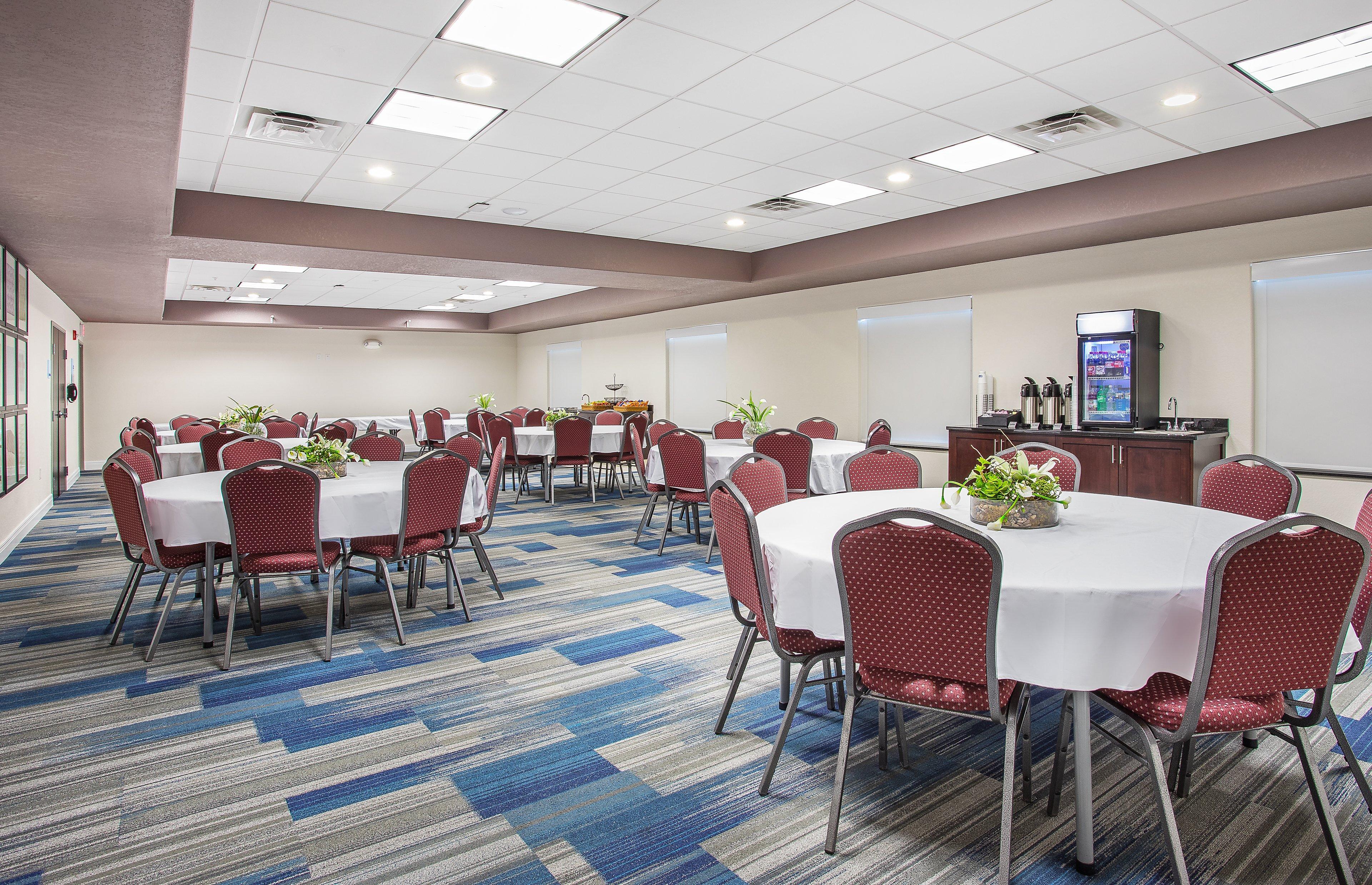 Holiday Inn Express Hotel & Suites Glasgow By Ihg Buitenkant foto