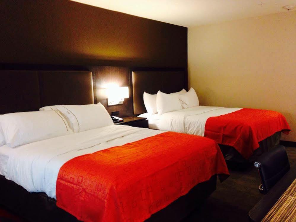 Holiday Inn Express Hotel & Suites Glasgow By Ihg Buitenkant foto