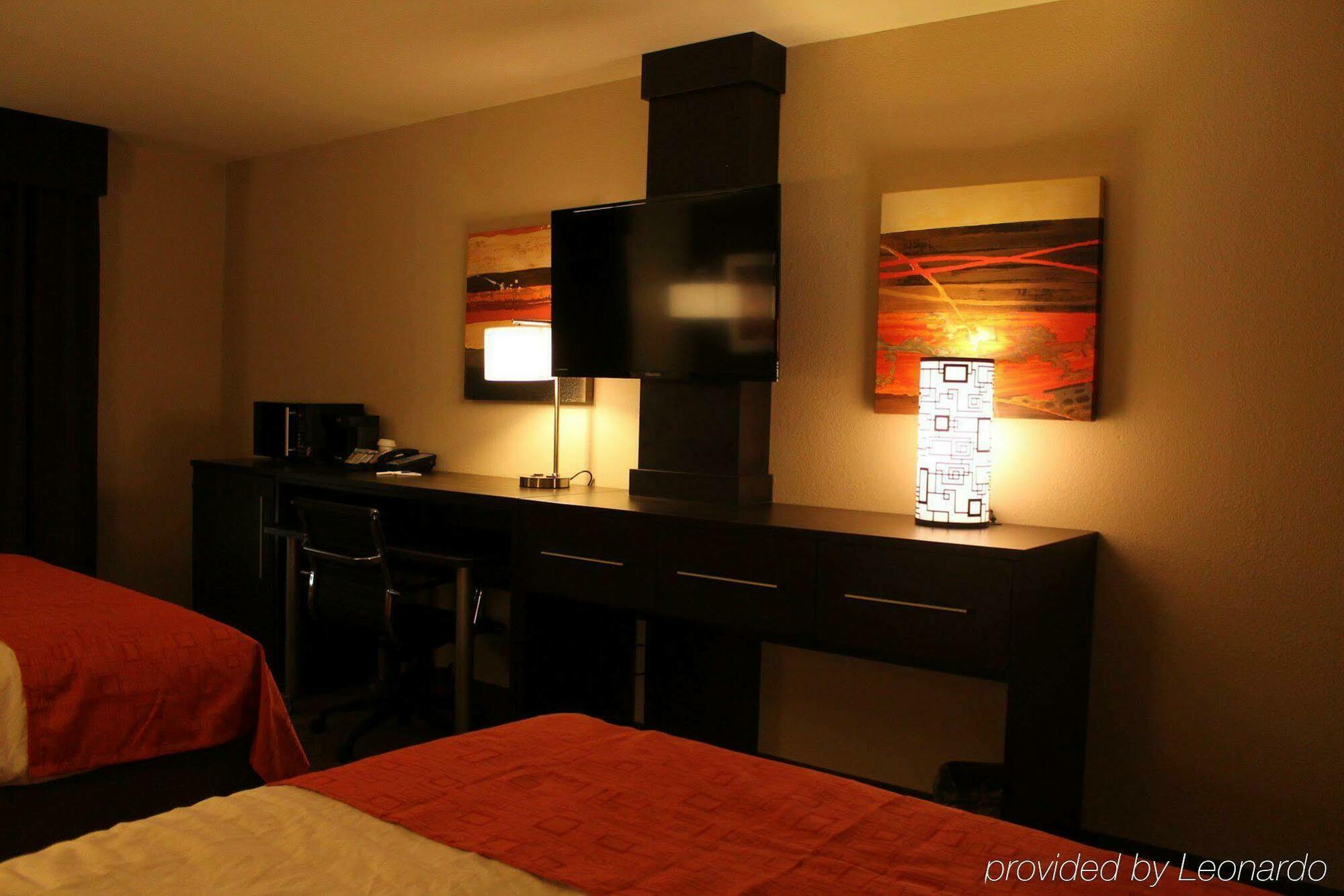 Holiday Inn Express Hotel & Suites Glasgow By Ihg Buitenkant foto